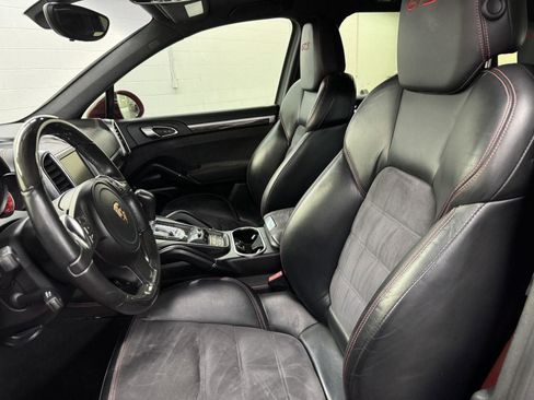 Used 2013 Porsche Cayenne GTS image 9