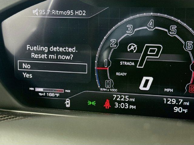 Used 2023 Lamborghini Urus Performante AWD/4WD image 13