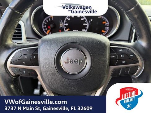 Used 2020 Jeep Grand Cherokee Laredo w/ Laredo X Package image 22