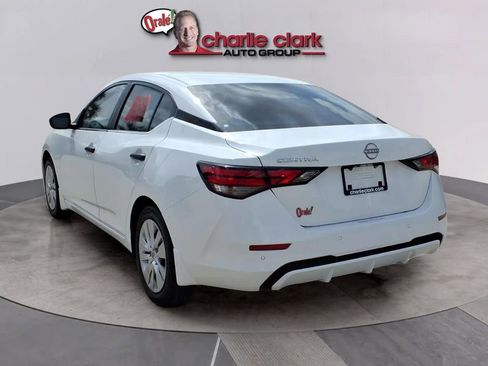 Used 2025 Nissan Sentra S image 3