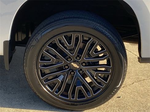 Used 2022 Chevrolet Silverado 1500 LT w/ Bed Protection Package image 33