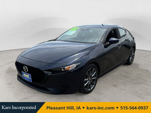Used 2021 MAZDA MAZDA3 s FWD image 1