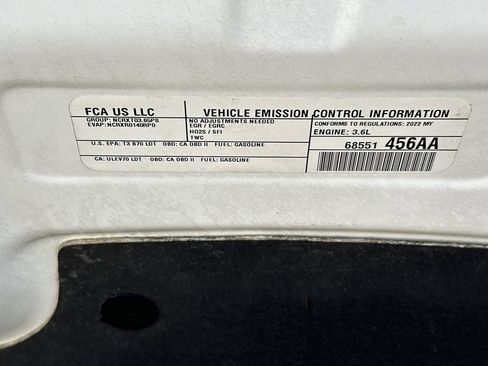 Used 2022 Chrysler Voyager LX image 29