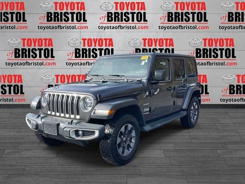 Used 2018 Jeep Wrangler Unlimited Sahara image 7