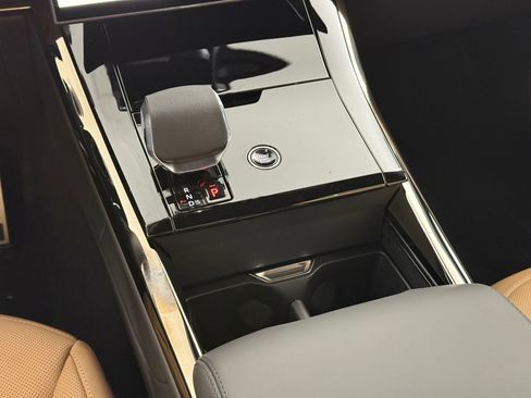 New 2026 Land Rover Range Rover Sport Dynamic SE image 23