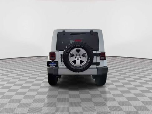 Used 2012 Jeep Wrangler Unlimited Sahara w/ Connectivity Group image 7