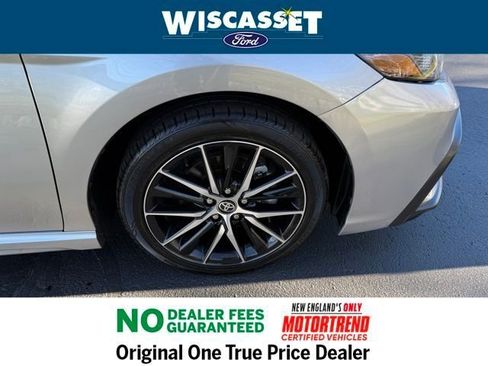 Used 2024 Toyota Camry SE FWD image 27