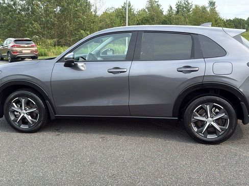 Used 2024 Honda HR-V EX-L image 11
