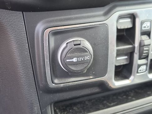 Used 2023 Jeep Gladiator Sport AWD/4WD image 25