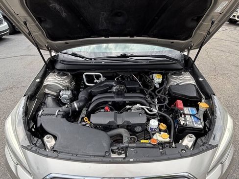 Used 2018 Subaru Outback 2.5i Limited w/ Popular Package #2 AWD/4WD image 30