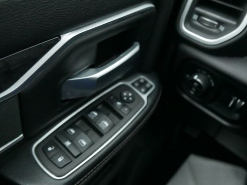 Used 2024 RAM 2500 Big Horn image 14