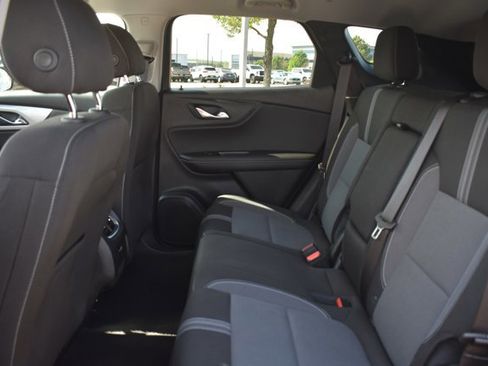 Used 2025 Chevrolet Blazer LT AWD/4WD image 15