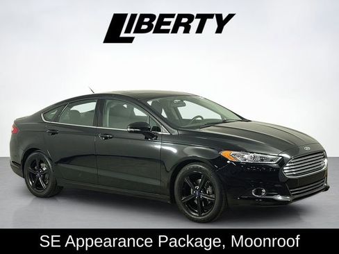 Used 2016 Ford Fusion SE FWD image 1