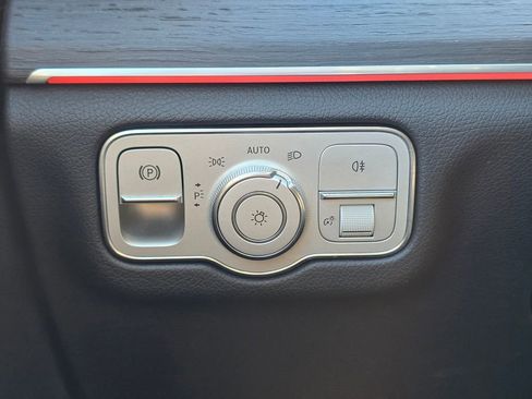 Used 2022 Mercedes-Benz GLE 350 4MATIC image 37