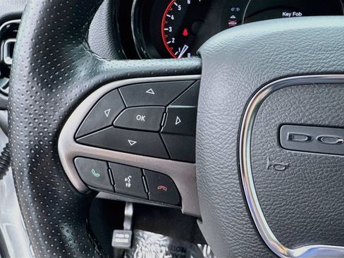 Used 2022 Dodge Durango SXT w/ Trailer Tow Group IV AWD/4WD image 8