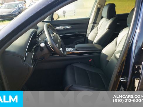 Used 2025 Genesis GV70 2.5T image 7