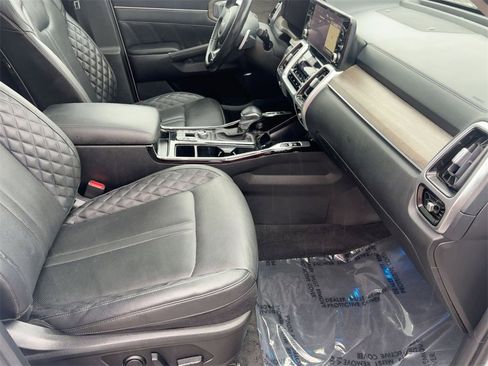 Used 2022 Kia Sorento SX Prestige image 31