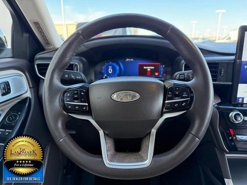 Used 2022 Ford Explorer Platinum w/ Equipment Group 601A image 20