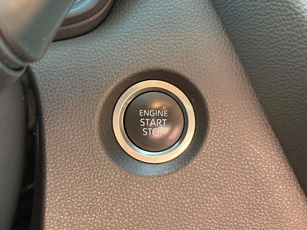 Used 2024 Toyota Corolla SE FWD image 18