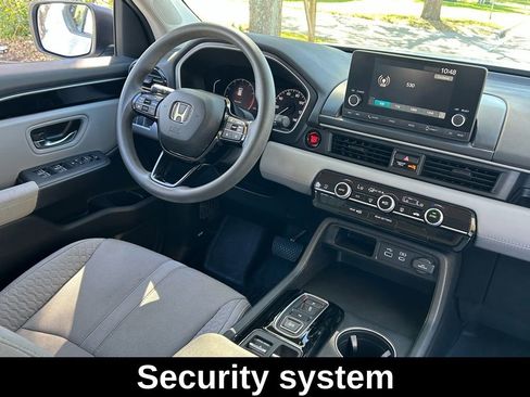 Used 2023 Honda Pilot LX image 10