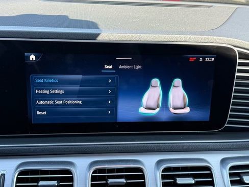 Used 2024 Mercedes-Benz GLE 450e 4MATIC image 23