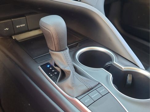 Used 2024 Toyota Camry LE image 16