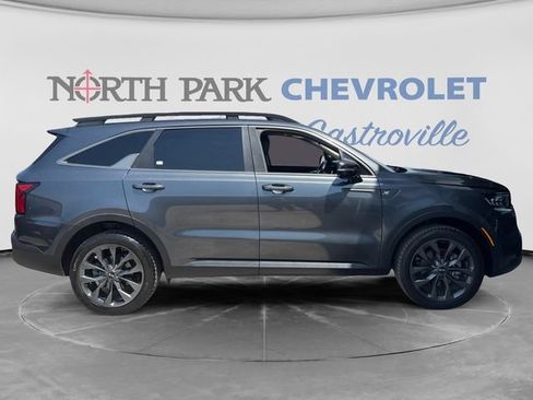 Used 2021 Kia Sorento SX Prestige AWD/4WD image 2