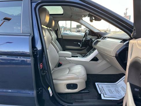 Used 2017 Land Rover Range Rover Evoque SE AWD/4WD image 18
