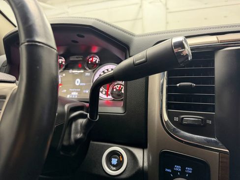 Used 2018 RAM 2500 Laramie w/ Convenience Group AWD/4WD image 27