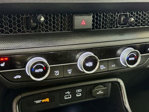 Used 2025 Honda CR-V EX image 13