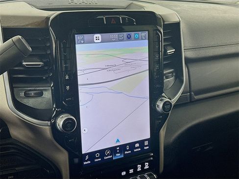 Used 2024 RAM 3500 Laramie image 19