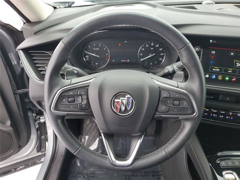 Used 2023 Buick Envision Preferred image 22