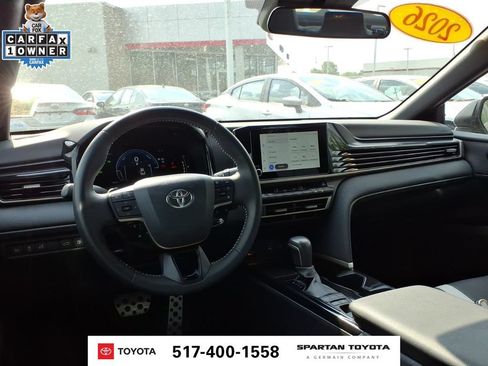 Used 2026 Toyota Camry SE FWD image 12