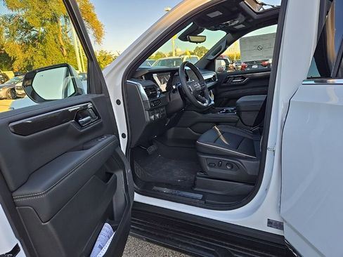 New 2026 GMC Yukon XL Elevation w/ Elevation Premium Package image 32