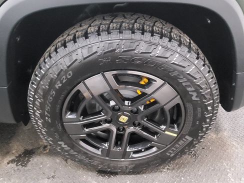 Used 2022 Rivian R1T Launch Edition image 22