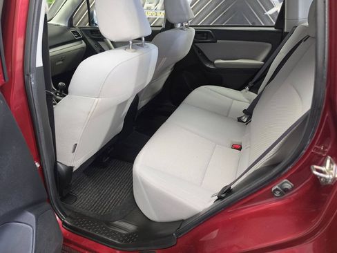 Used 2018 Subaru Forester 2.5i AWD/4WD image 23