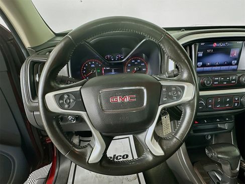 Used 2015 GMC Canyon SLE image 11