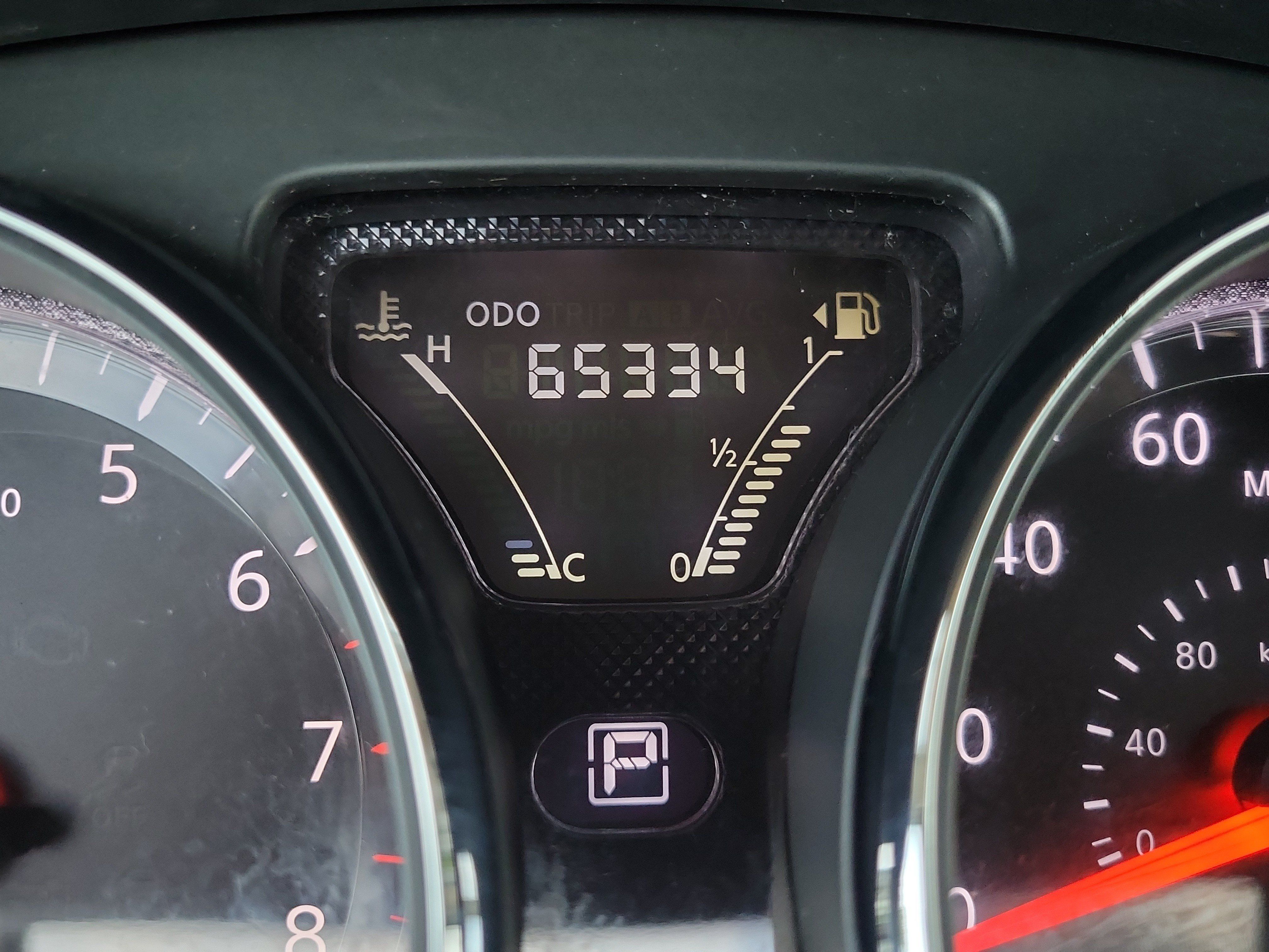 Used 2016 Nissan Versa FWD image 22