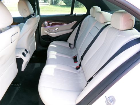 Used 2018 Mercedes-Benz E 300 image 15