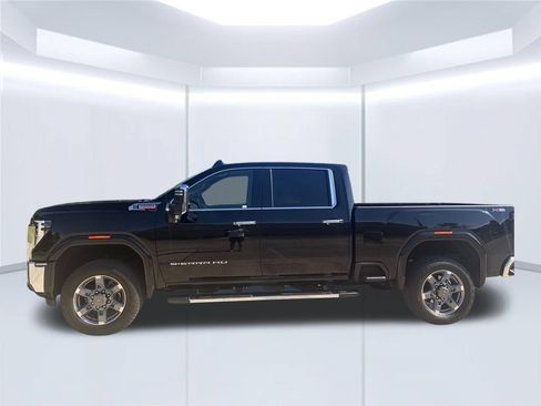 Used 2025 GMC Sierra 3500 SLT w/ SLT Premium Package AWD/4WD image 6