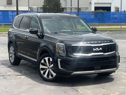 Used 2022 Kia Telluride S AWD/4WD image 3