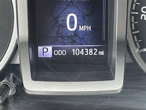 Used 2017 Toyota Tacoma SR5 image 25