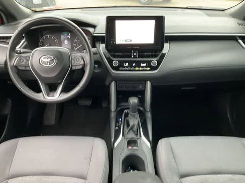 Used 2024 Toyota Corolla Cross AWD Hybrid image 18