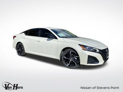 Used 2023 Nissan Altima 2.5 SR w/ SR Premium Package