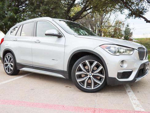 Used 2017 BMW X1 xDrive28i AWD/4WD image 1
