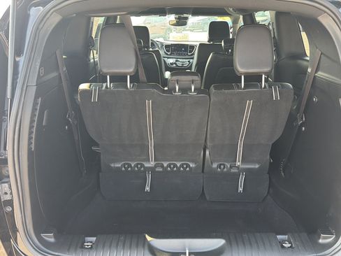 Used 2026 Chrysler Pacifica Select FWD image 20
