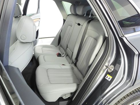 Used 2022 Audi Q5 2.0T Premium Plus w/ Premium Plus Package image 21