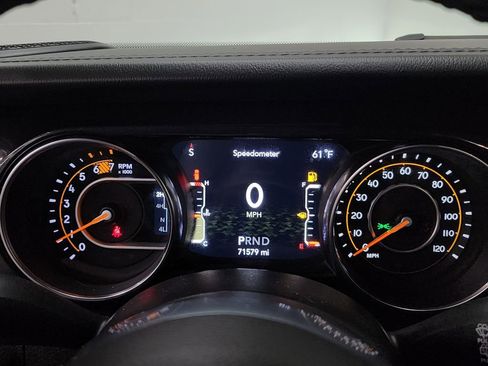 Used 2021 Jeep Wrangler Unlimited Sahara AWD/4WD image 13