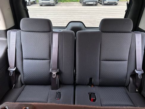 Used 2013 Chevrolet Tahoe LS w/ Convenience Package AWD/4WD image 16