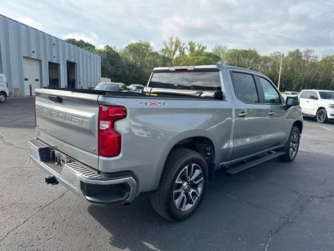 Used 2024 Chevrolet Silverado 1500 LT AWD/4WD image 10